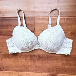 Torrid Lace‎ Push-Up Plunge Bra Women 40C White